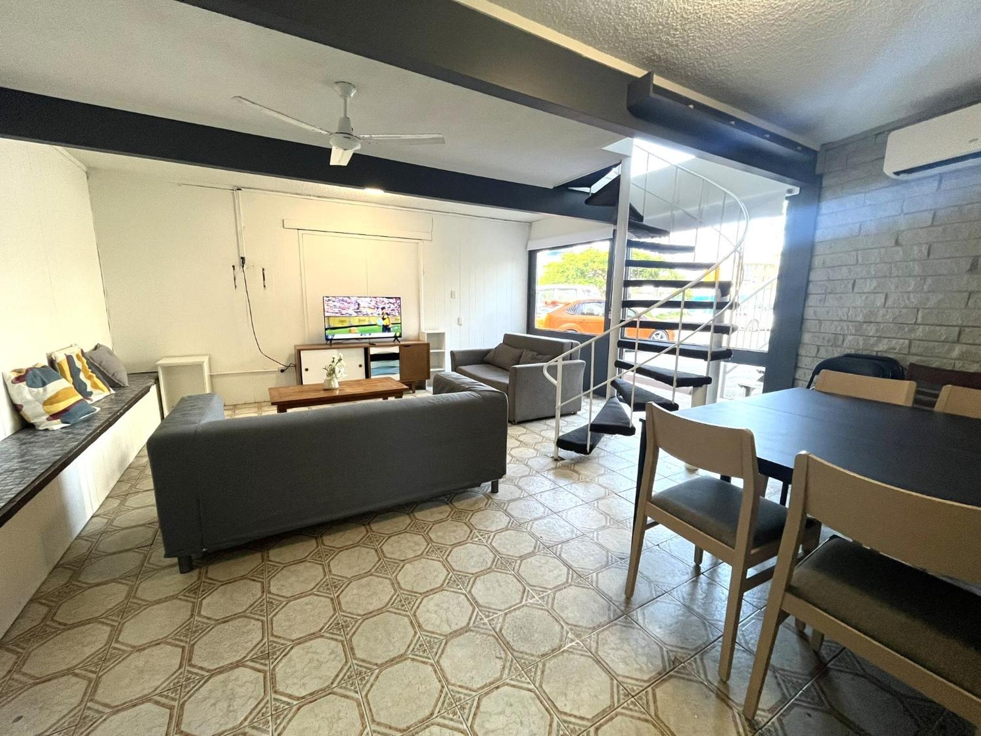 Tropicana Motel Gold Coast Dış mekan fotoğraf