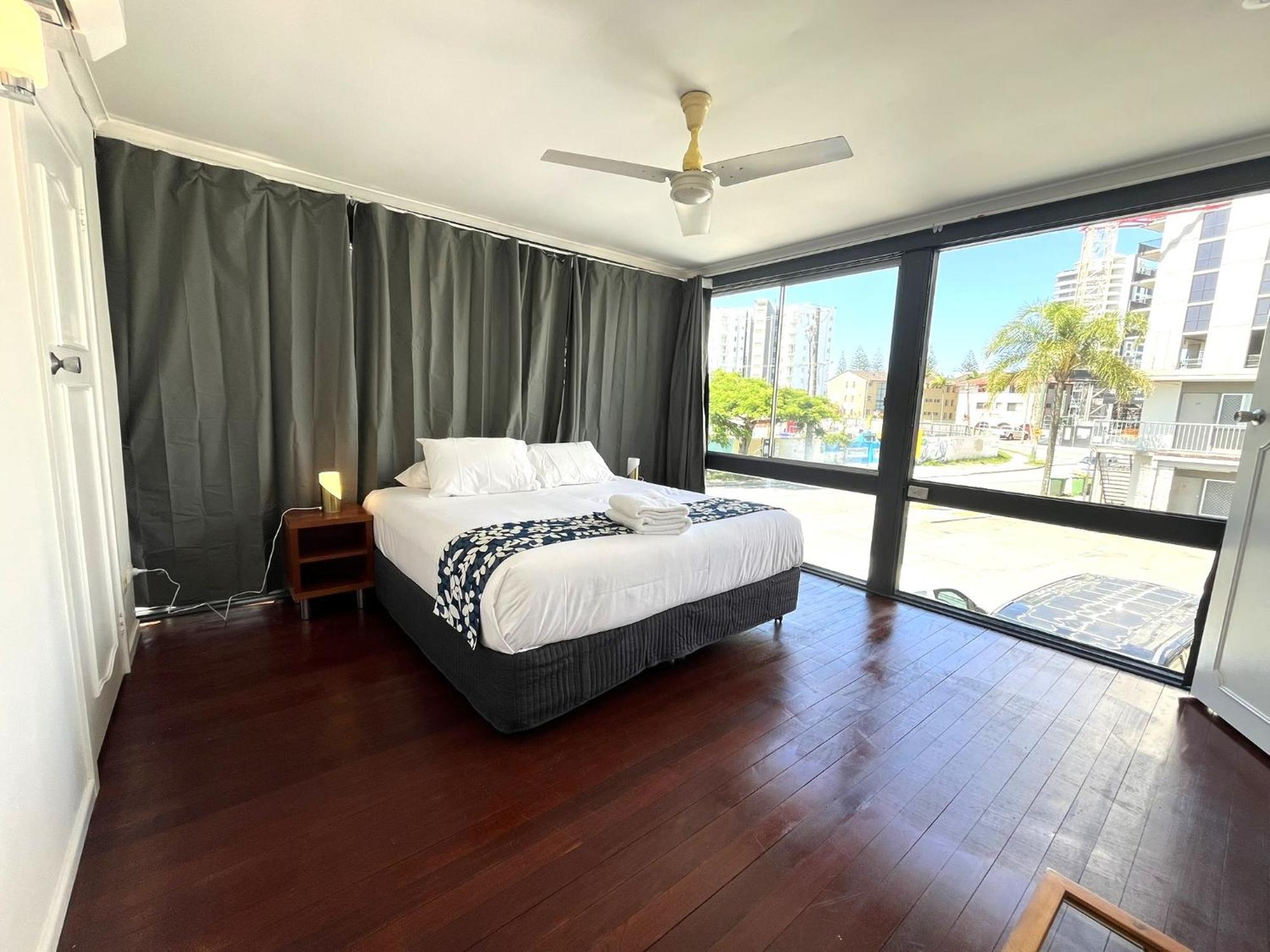 Tropicana Motel Gold Coast Dış mekan fotoğraf